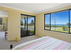Summer-Salt Vincentia - Water views and free wifi